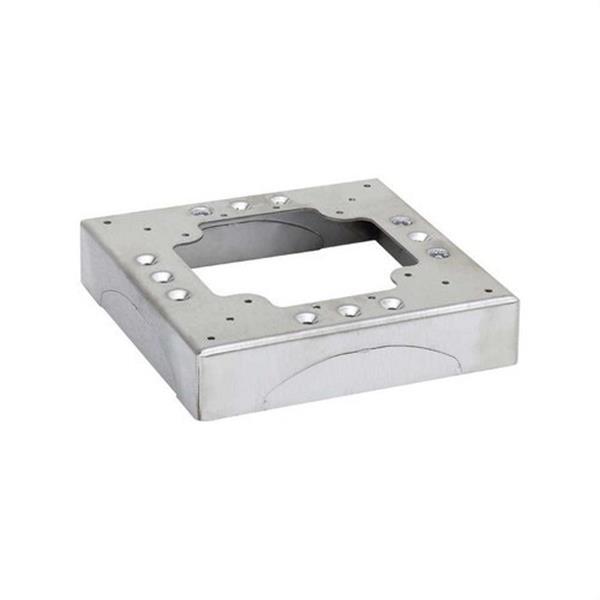 SIMON KTA804/8 Zócalo metálico SIMON K45 con 4 pretroqueles anodizado