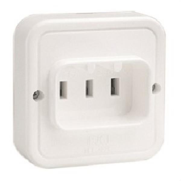 BJC 2225 Base de enchufe 25A 2P+T en blanco