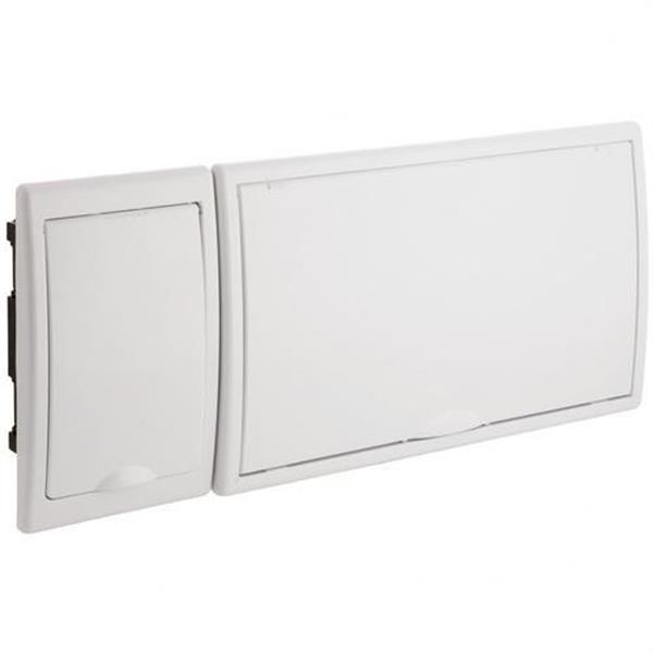 SOLERA 8880 Caja de distribución de empotrar de 18 elementos + 4 precintables 533x226x72mm marco y puer