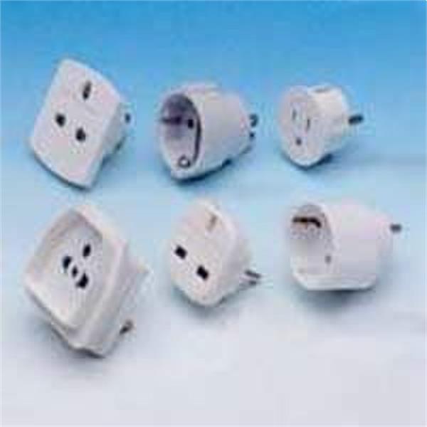 JANGAR 650 ADAPTADOR TRANSFORMACION 15A 125V ENTRADA BIP+TT LATERAL BLANCO