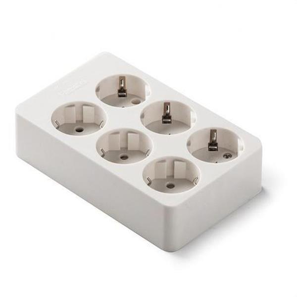 FAMATEL 2506 Base 6 tomas 16A-250V TT lateral de color blanco