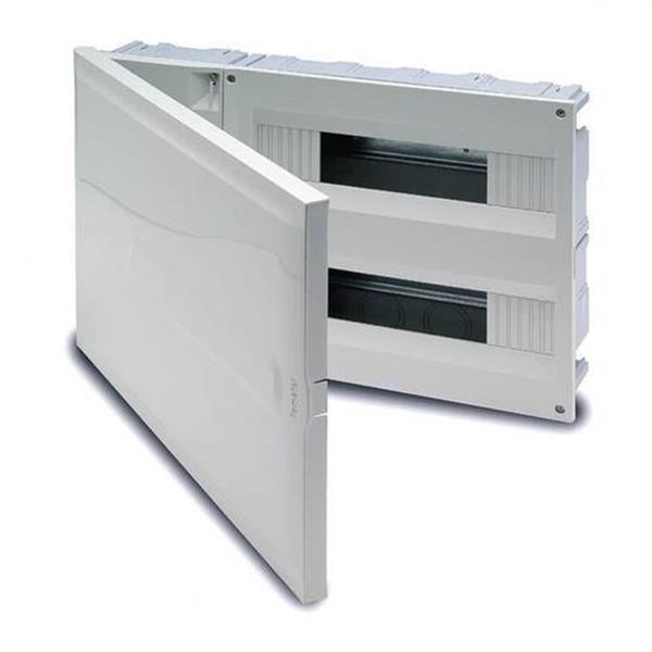 FAMATEL 3324-P Caja ICP 40 24 elementos con puerta