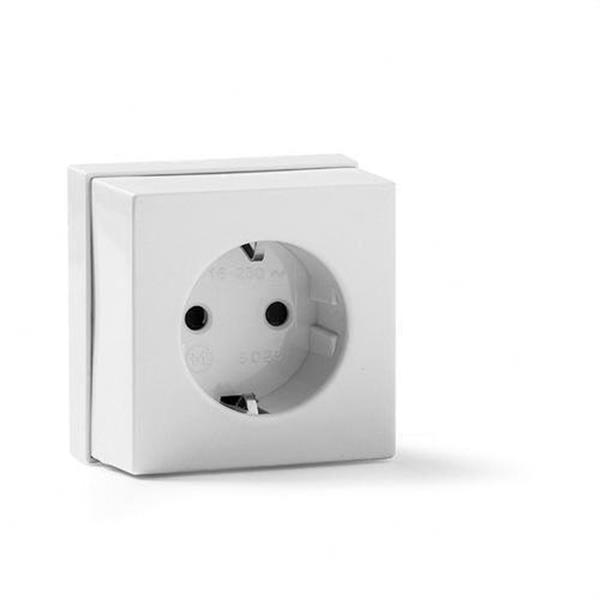 FAMATEL 5023-B Base superficie con TT lateral 10A-250V de color blanco nieve
