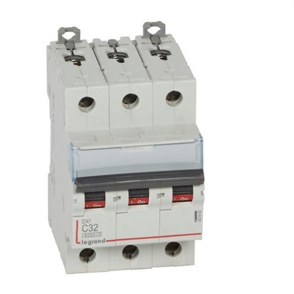LEGRAND 407862 Magnetotérmico DX3 6/10kA-C 3P 32A