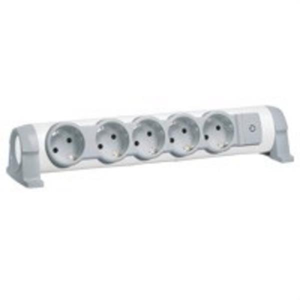 LEGRAND 694634 *BASE MÚLTIPLE CONFORT 5 TOMAS SIN CABLE