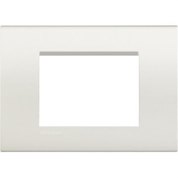 BTICINO LNA4803BI Placa 3 módulos en color blanco